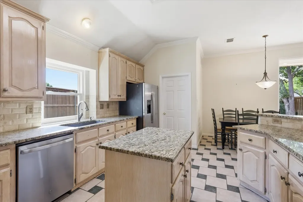 1513 Commerce Drive Plano TX 75093