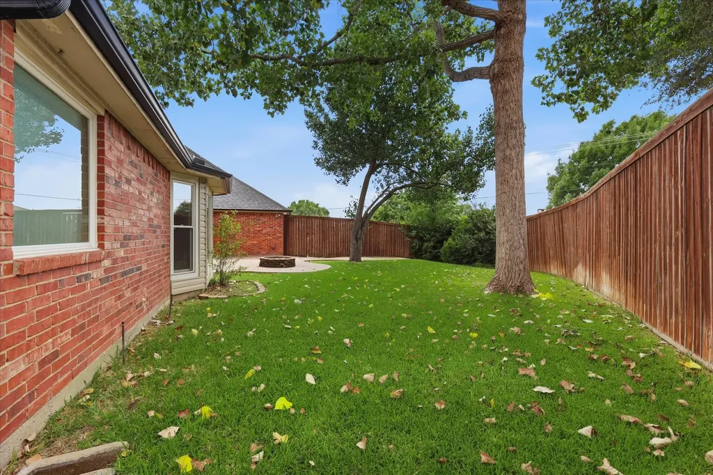 1513 Commerce Drive Plano TX 75093