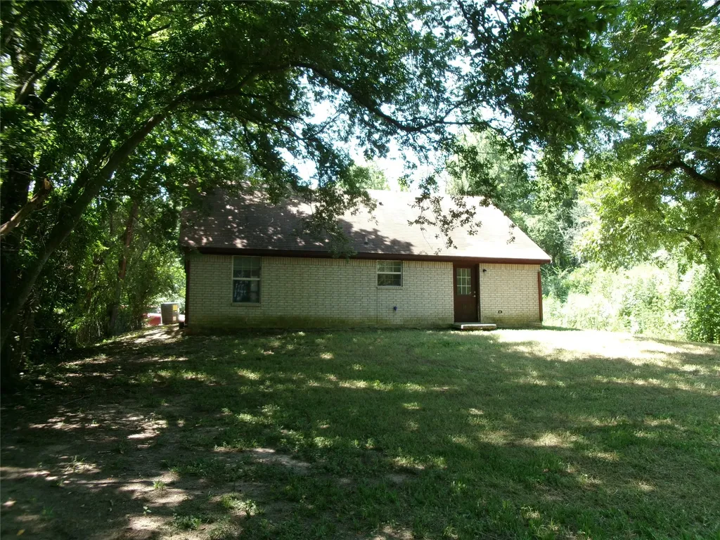 204 Maxwell Street Sulphur Springs TX 75482