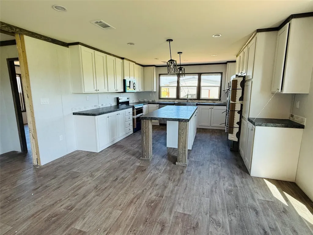 51 Kenzi Drive Mineral Wells TX 76067