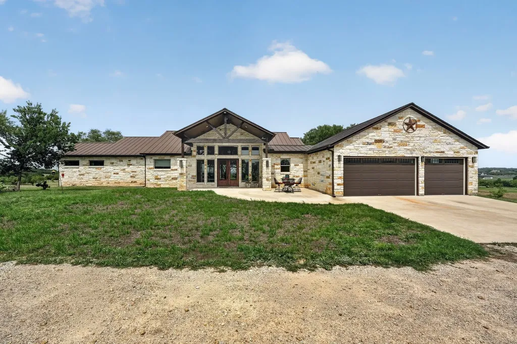 113 Jayhawk Court Burnet TX 78611