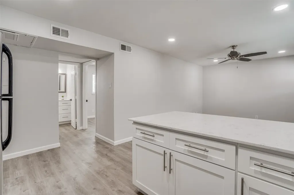5444 Gaston Avenue Dallas TX 75214
