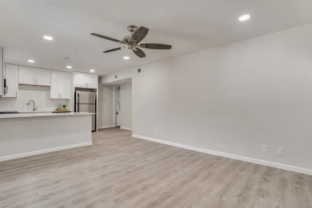 5444 Gaston Avenue Dallas TX 75214