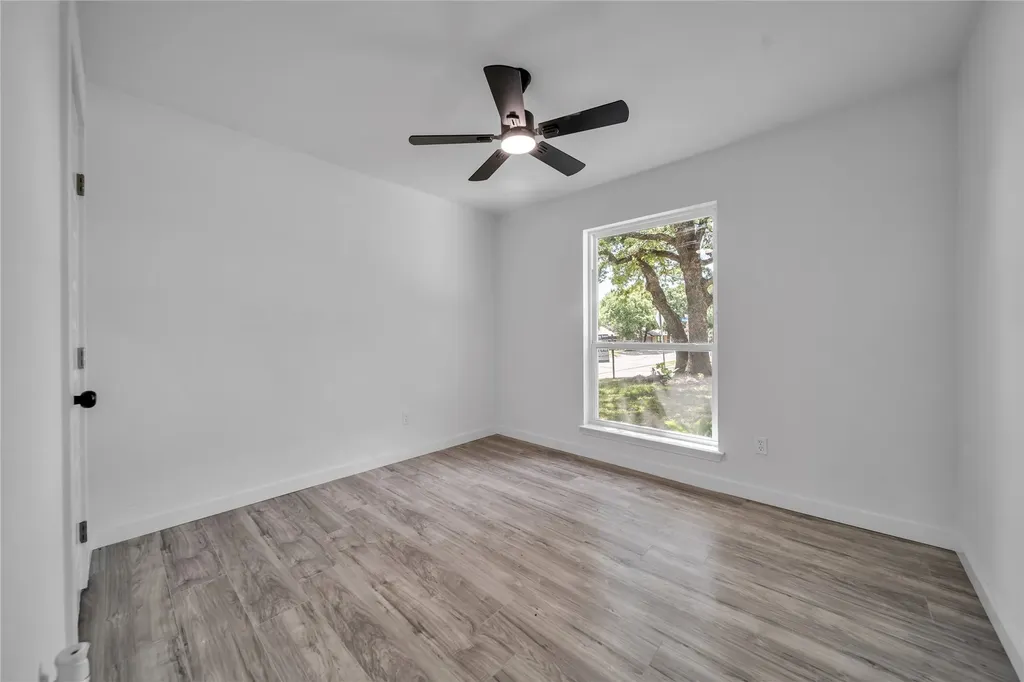 3901 Glengate Drive Arlington TX 76016