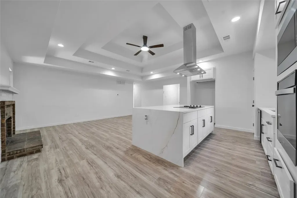3901 Glengate Drive Arlington TX 76016