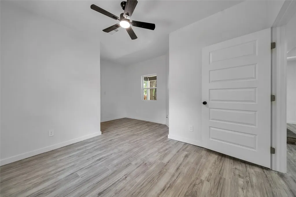 3901 Glengate Drive Arlington TX 76016