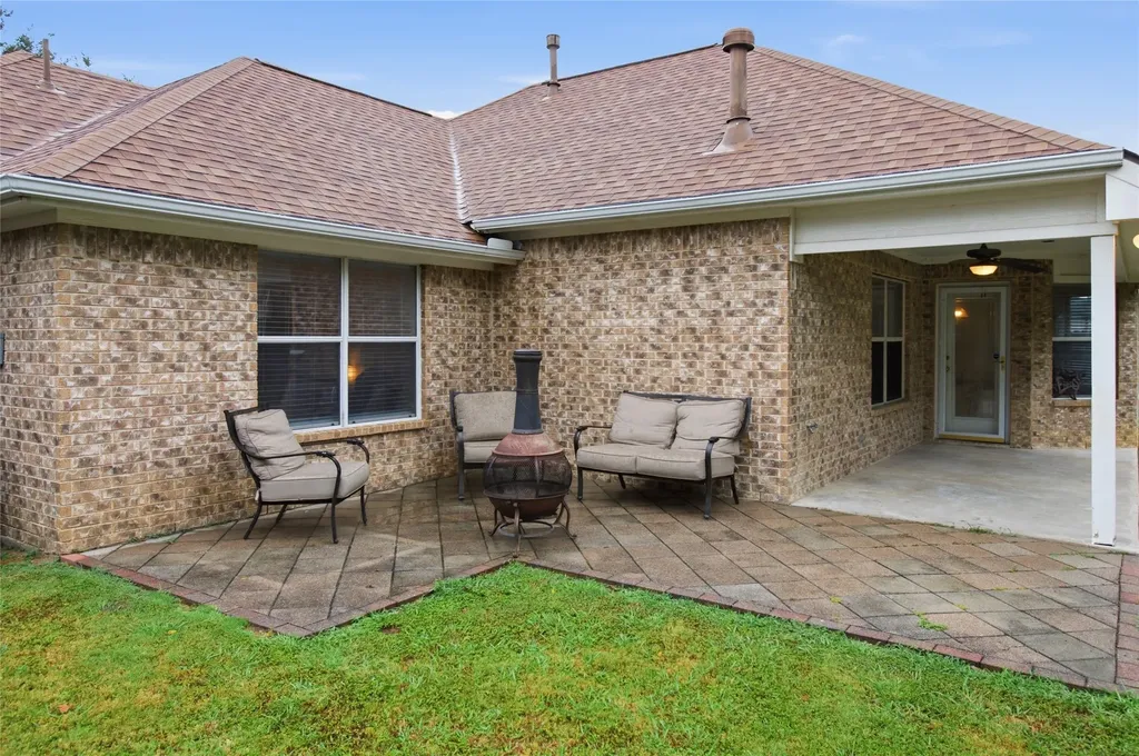 711 Oakmont Drive Ennis TX 75119