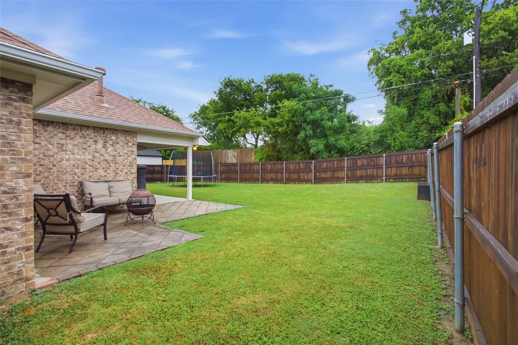 711 Oakmont Drive Ennis TX 75119
