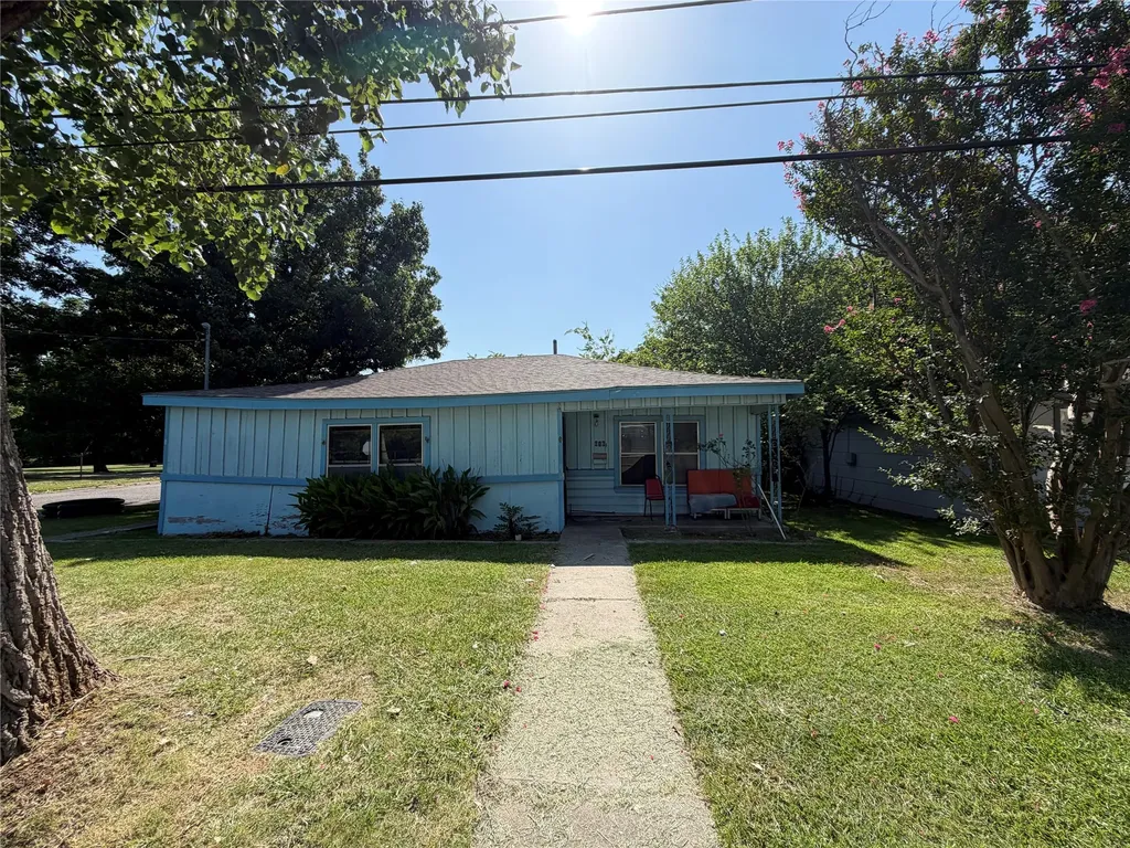 616 White Street Whitesboro TX 76273