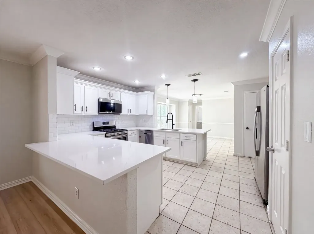 6878 Genevieve Drive Fort Worth TX 76137