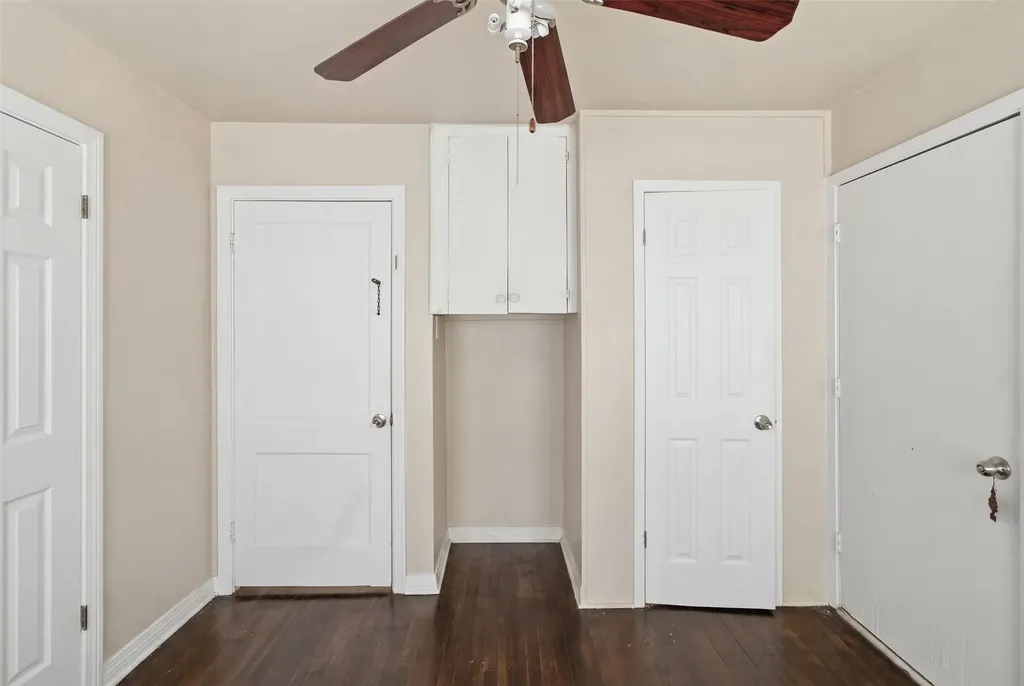 6632 Emhouse Street Dallas TX 75232