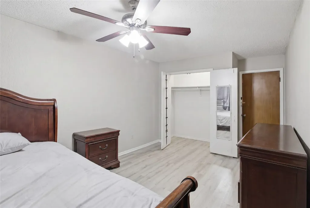 6632 Emhouse Street Dallas TX 75232