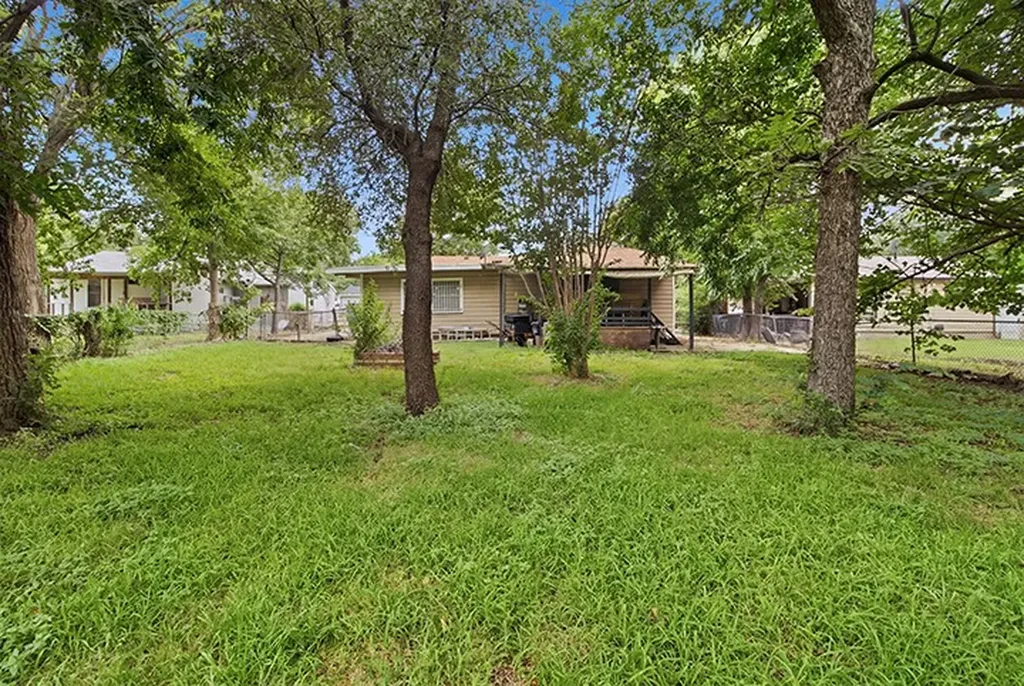 6632 Emhouse Street Dallas TX 75232