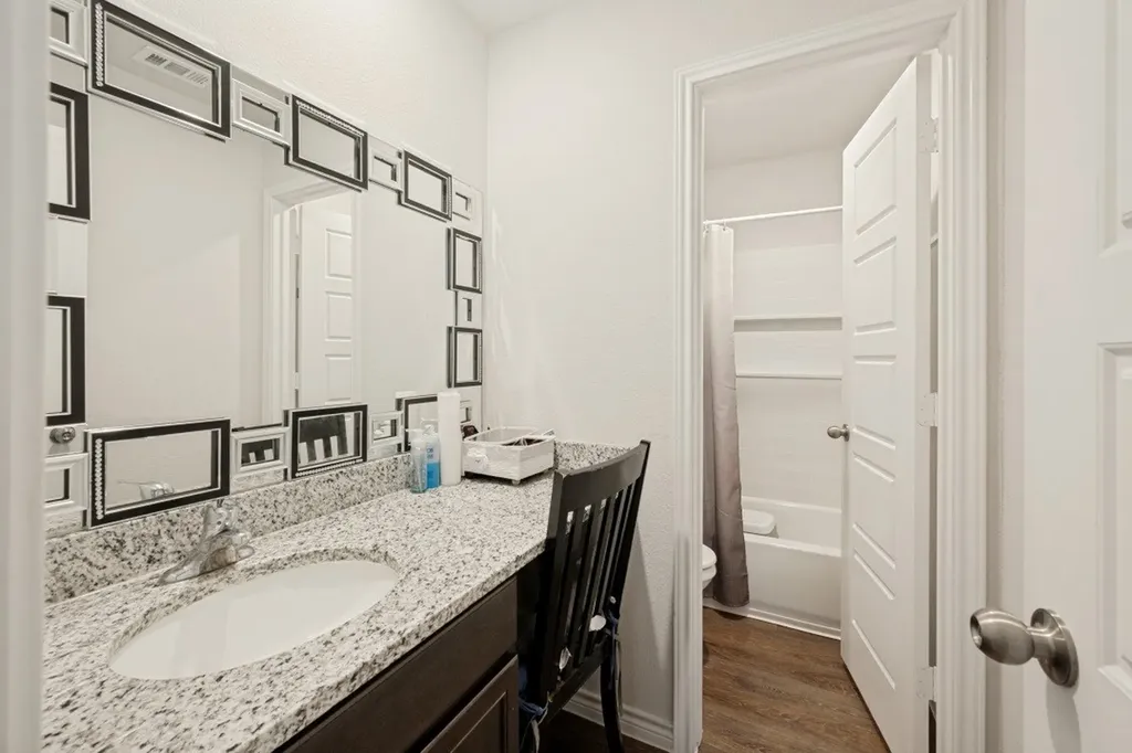 421 Sussex Drive Everman TX 76140