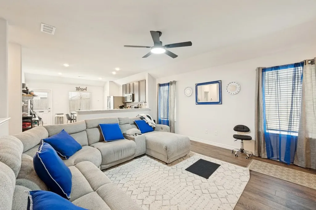 421 Sussex Drive Everman TX 76140