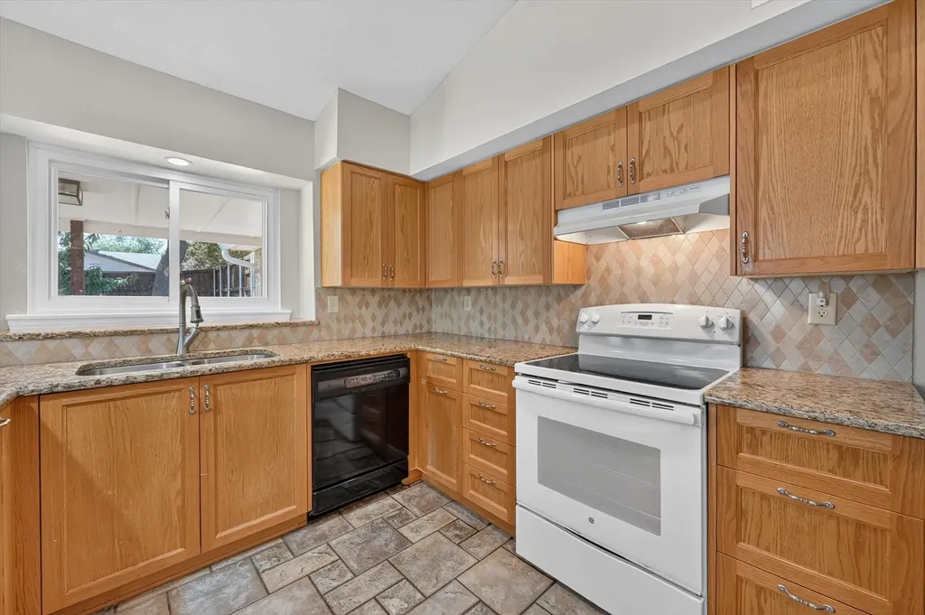 2801 Stratford Lane Flower Mound TX 75028