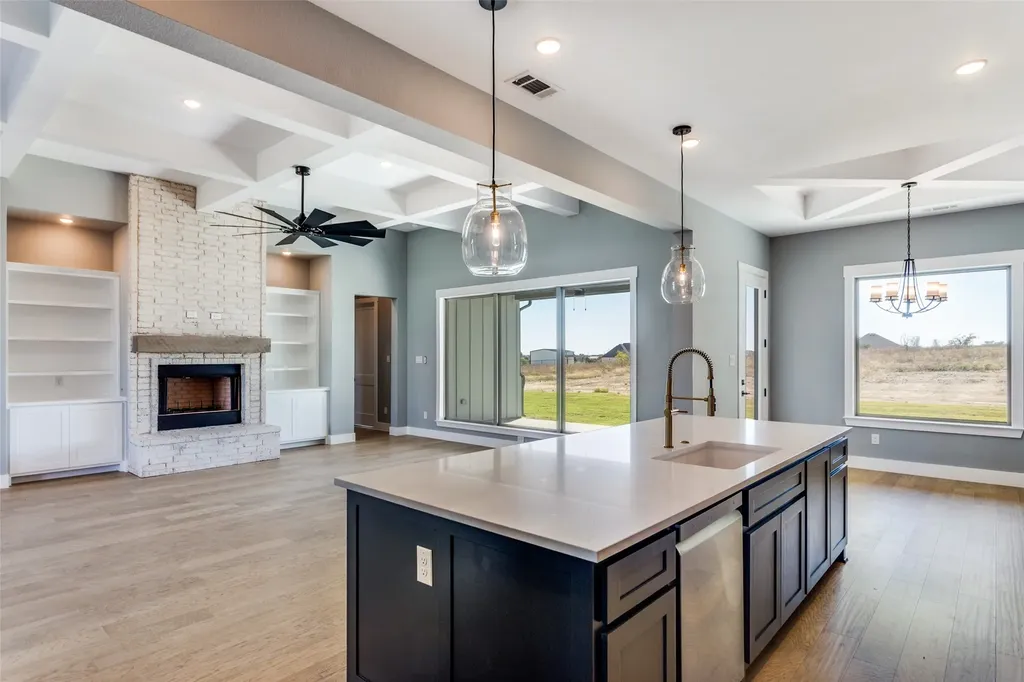 560 Aermotor Loop Weatherford TX 76085