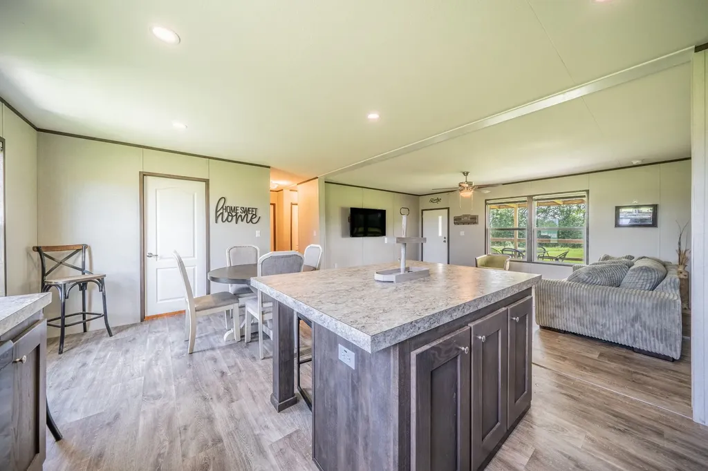 460 County Road 1260 Savoy TX 75479