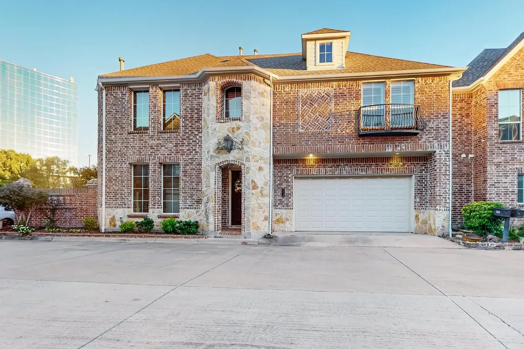 18156 Frankford Lakes Circle Dallas TX 75252