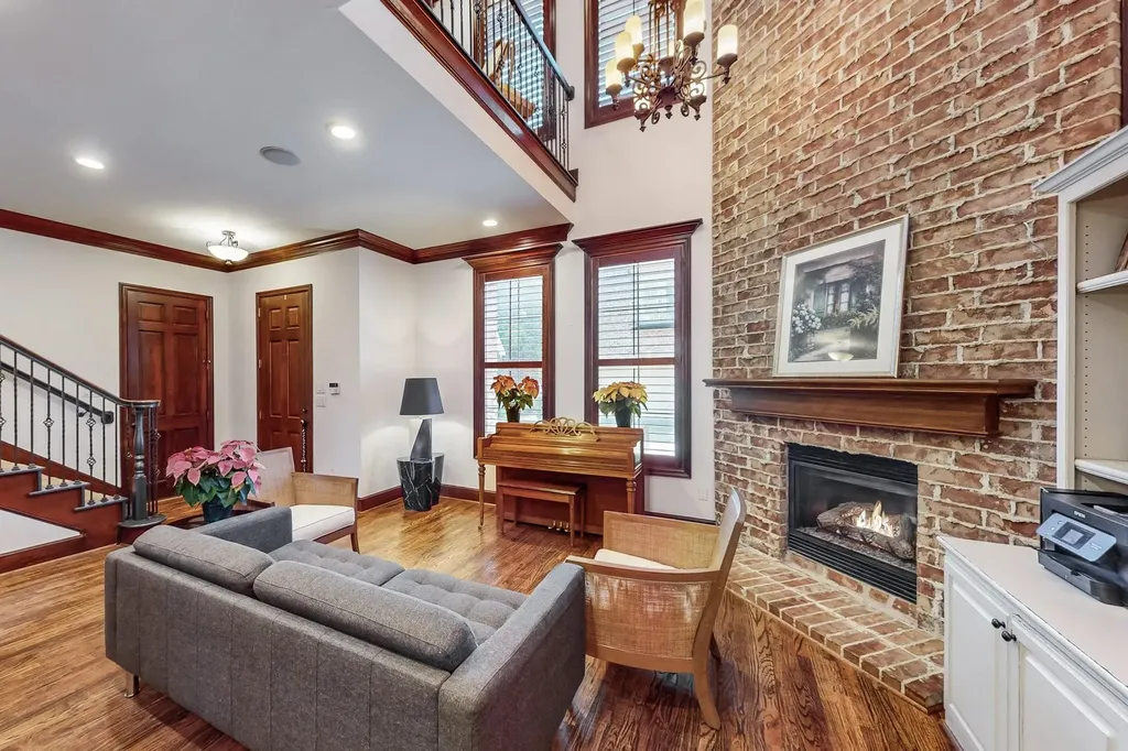 18156 Frankford Lakes Circle Dallas TX 75252
