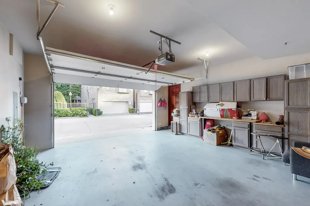 18156 Frankford Lakes Circle Dallas TX 75252
