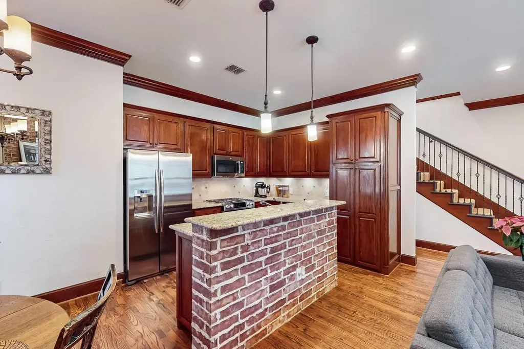 18156 Frankford Lakes Circle Dallas TX 75252