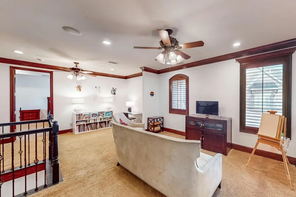 18156 Frankford Lakes Circle Dallas TX 75252