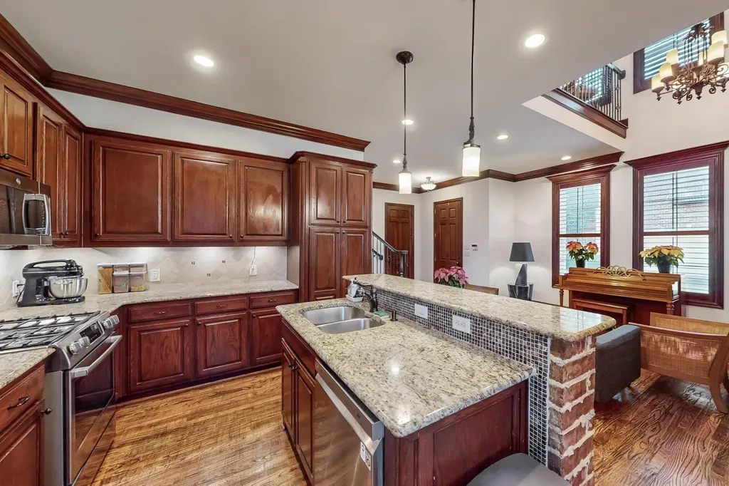 18156 Frankford Lakes Circle Dallas TX 75252