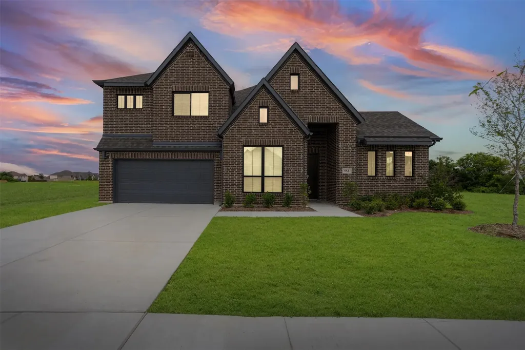 552 Holiday Avenue Waxahachie TX 75165