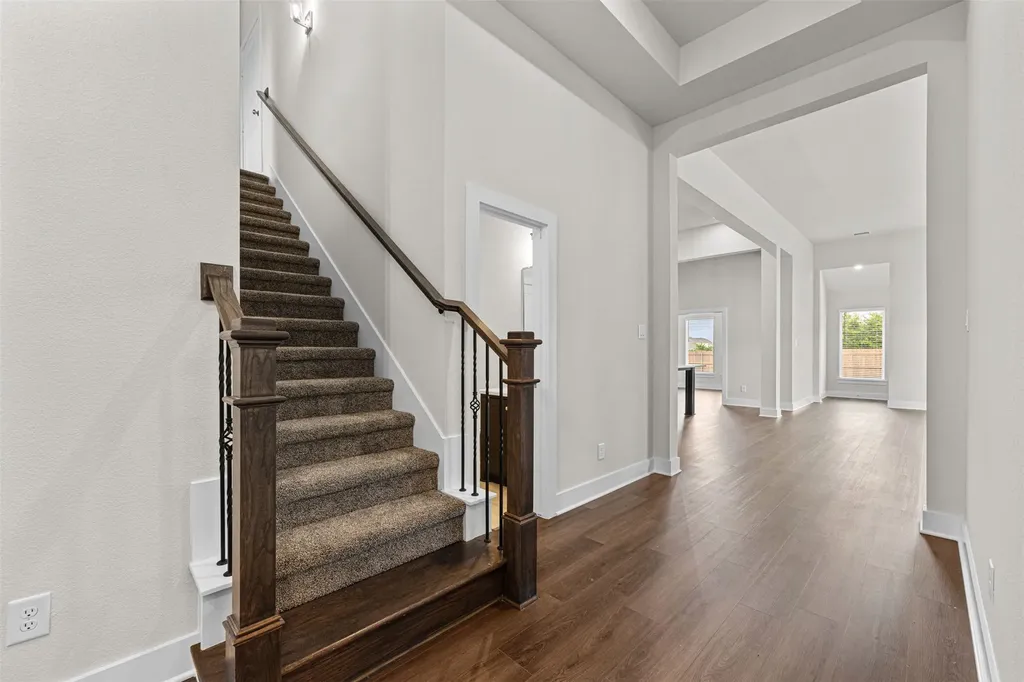552 Holiday Avenue Waxahachie TX 75165