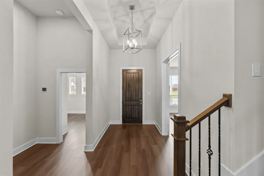 552 Holiday Avenue Waxahachie TX 75165