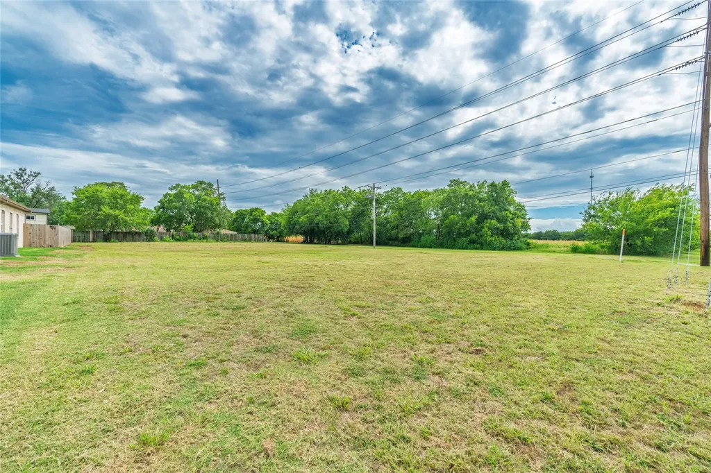 3625 & 3635 Shelby Avenue Greenville TX 75402