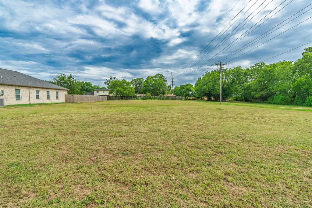 3625 & 3635 Shelby Avenue Greenville TX 75402