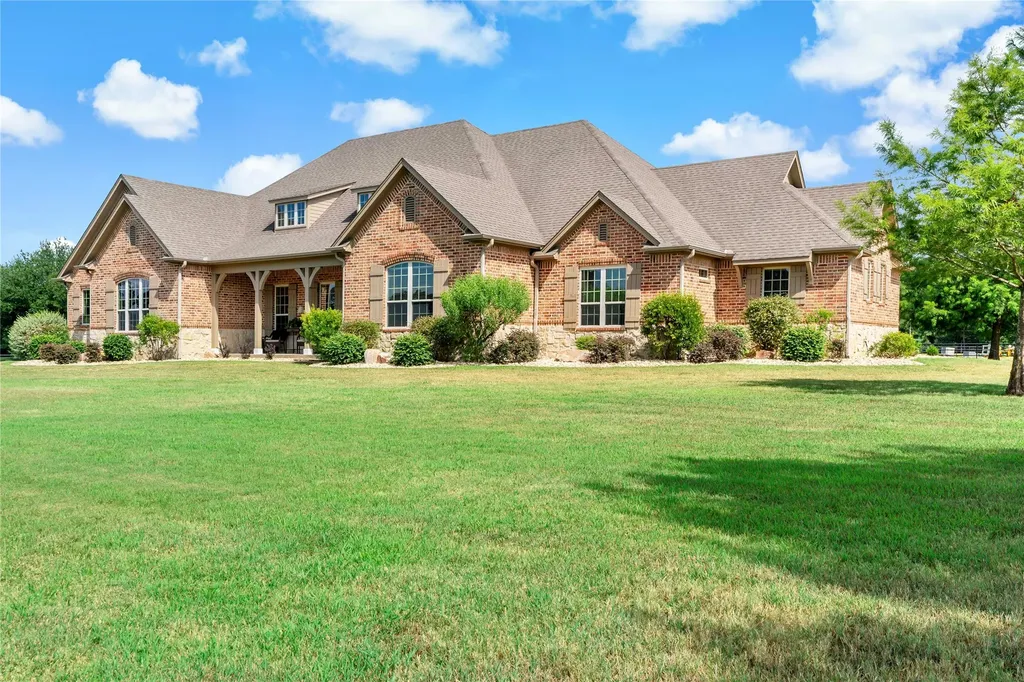 5500 Farm To Market 195 Paris TX 75462