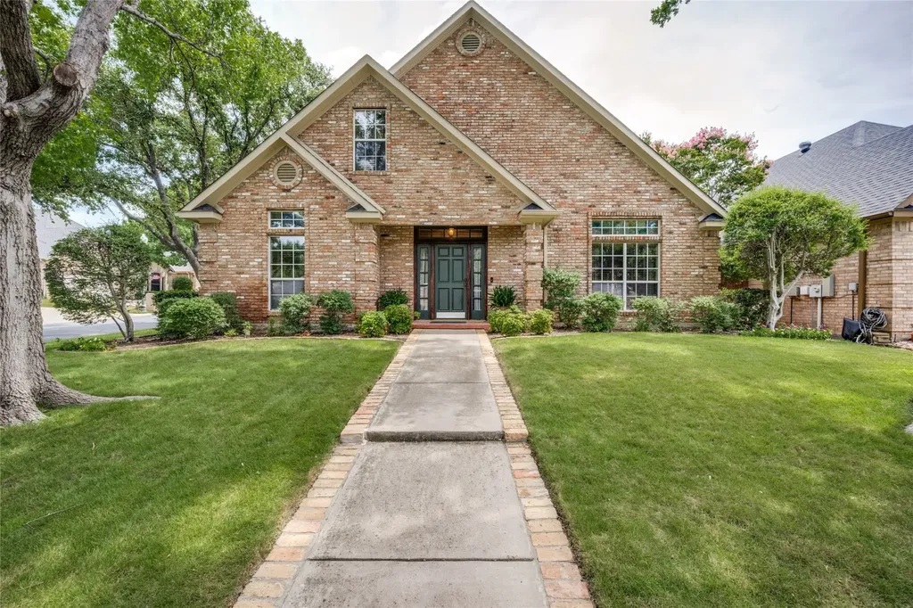 1105 Ellison Park Circle Denton TX 76205