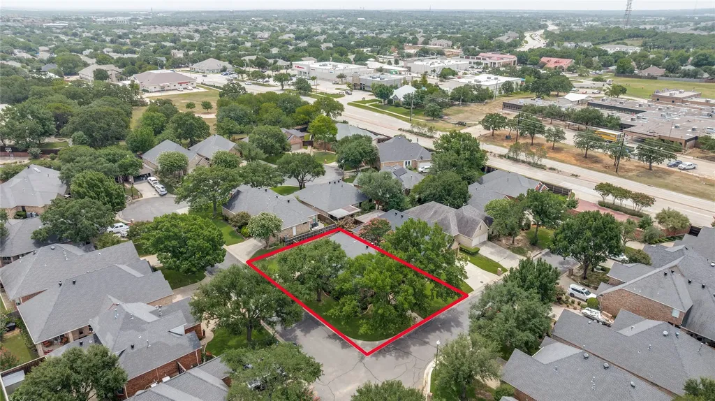 1105 Ellison Park Circle Denton TX 76205