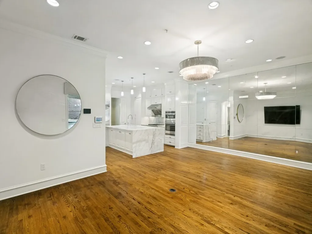 1579 Main Street Southlake TX 76092