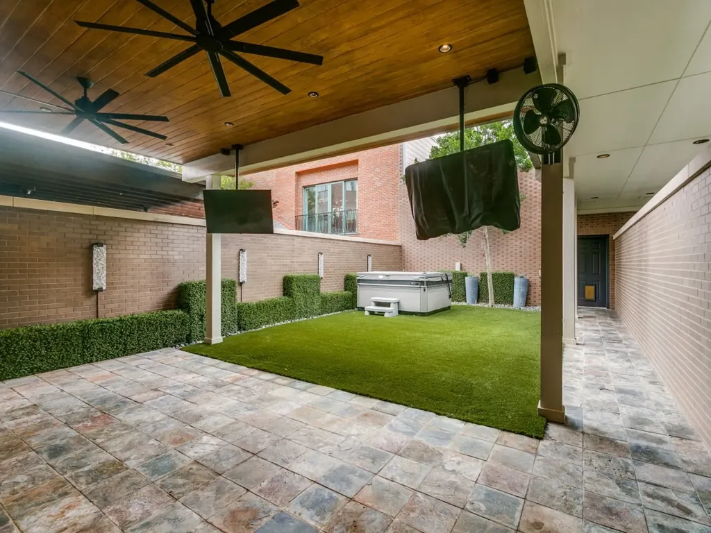1579 Main Street Southlake TX 76092