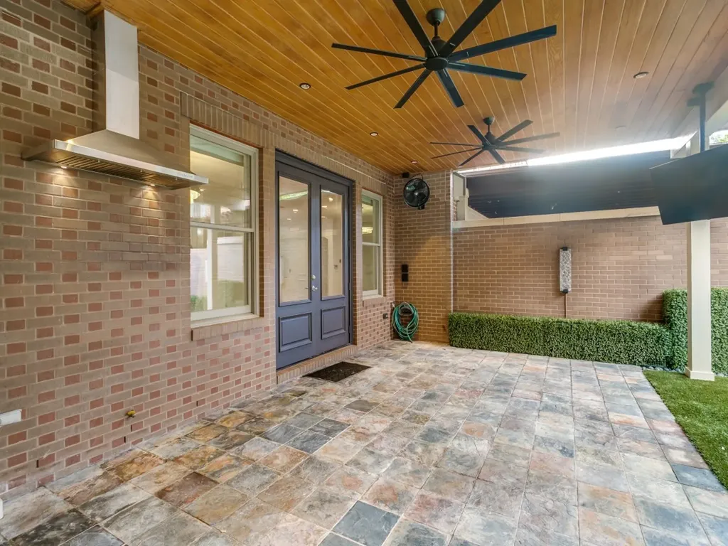 1579 Main Street Southlake TX 76092