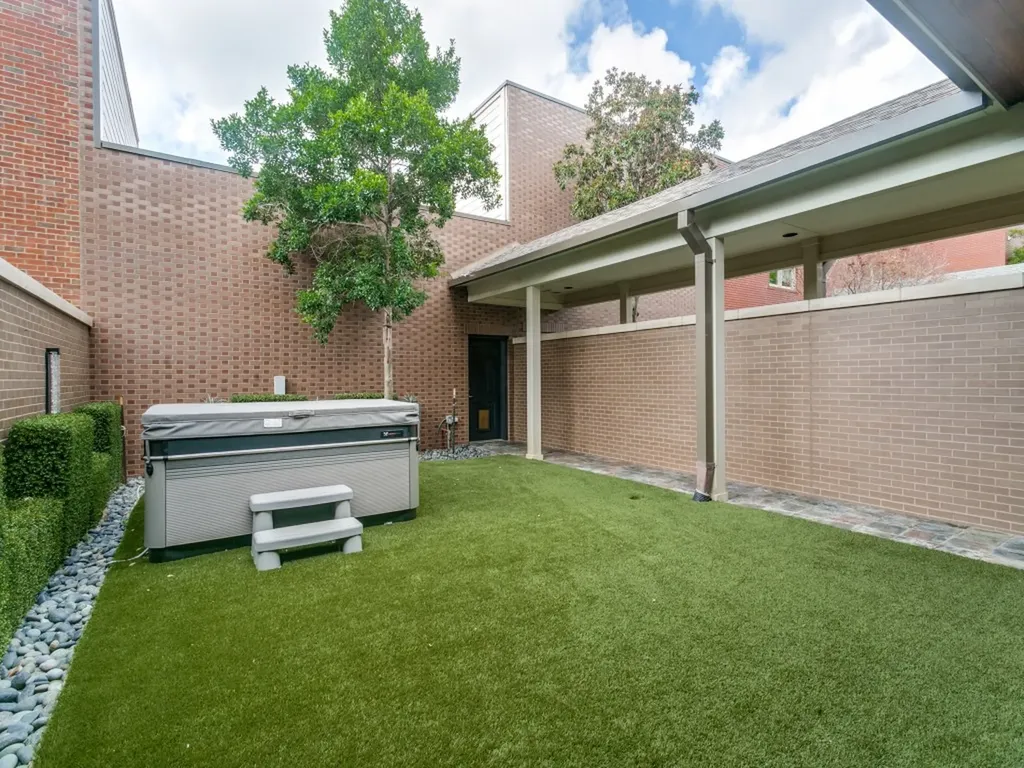 1579 Main Street Southlake TX 76092
