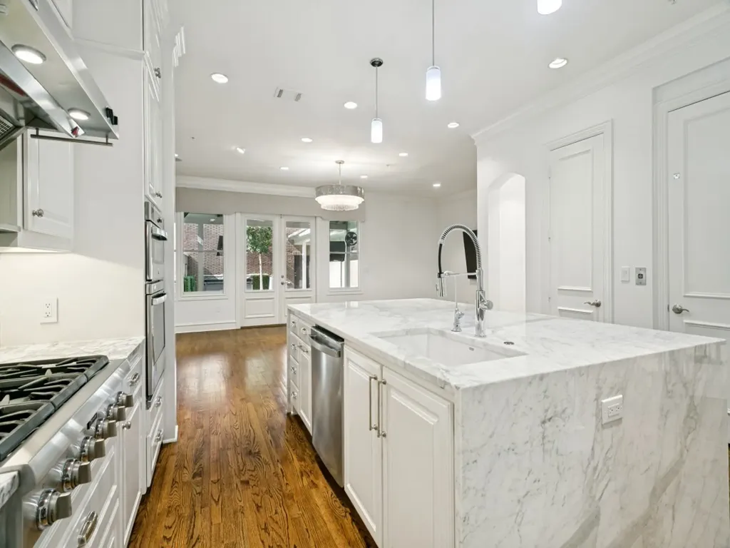 1579 Main Street Southlake TX 76092