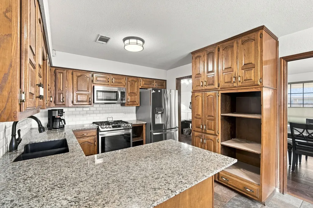 115 Redman Lane Waxahachie TX 75165