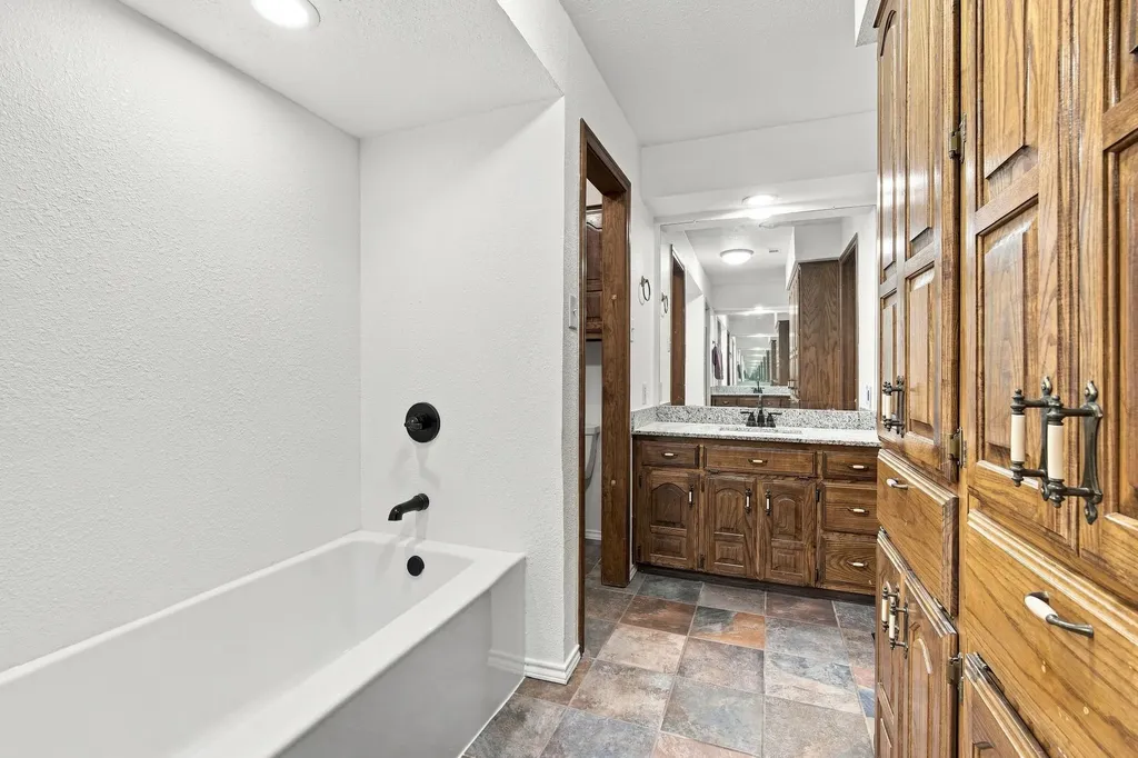 115 Redman Lane Waxahachie TX 75165