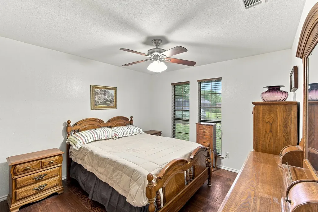 115 Redman Lane Waxahachie TX 75165