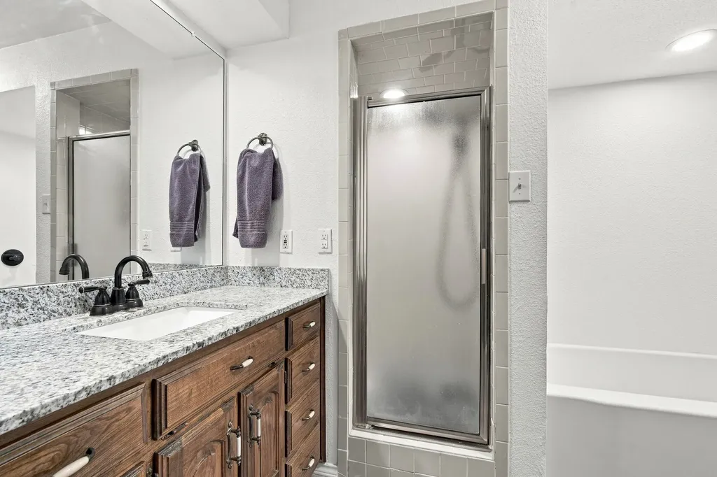115 Redman Lane Waxahachie TX 75165