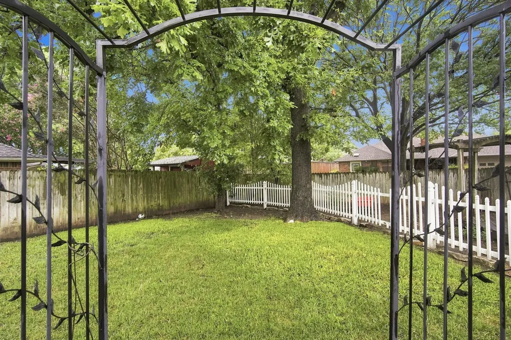 115 Redman Lane Waxahachie TX 75165