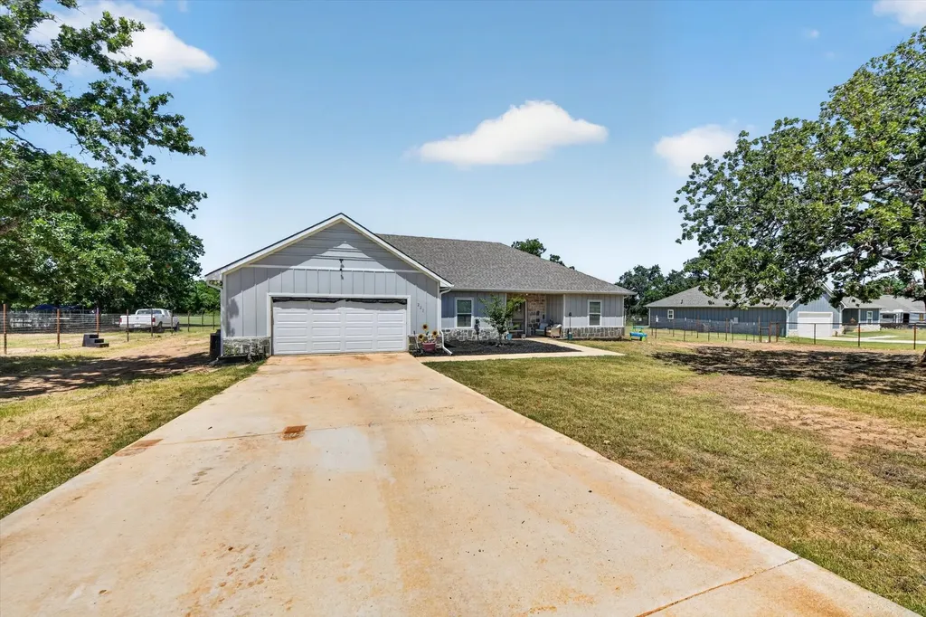 223 Julian Lane Poolville TX 76487