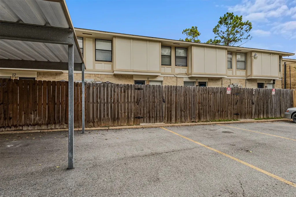 1905 W Morton Street Denison TX 75020