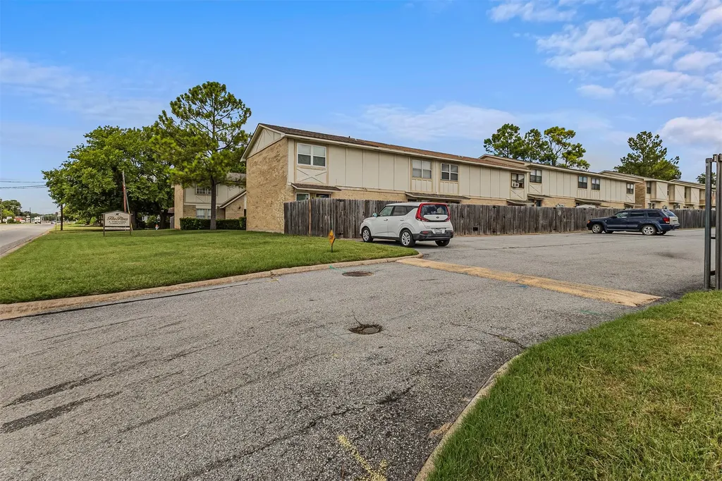 1905 W Morton Street Denison TX 75020