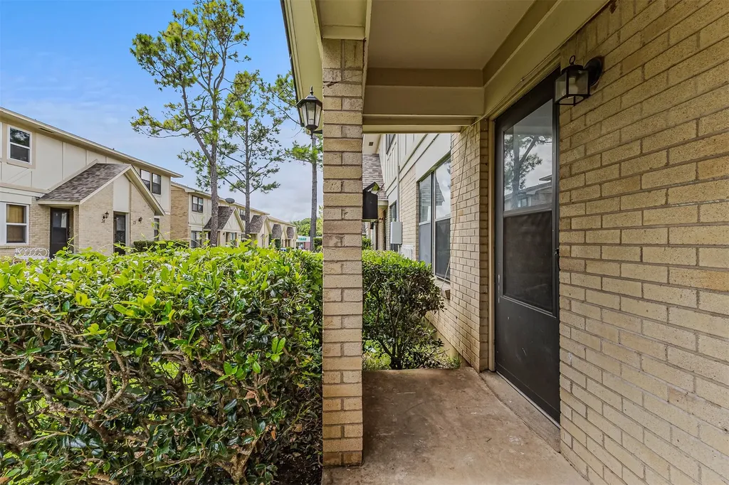 1905 W Morton Street Denison TX 75020